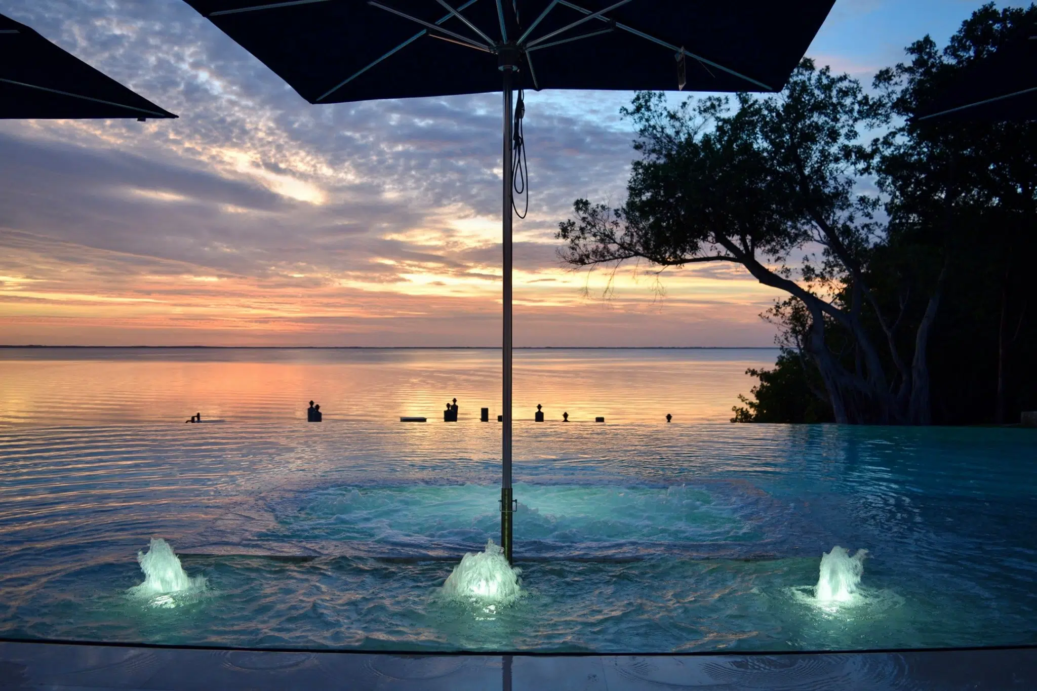 Professional Pool Cleaning in Royal Palm Beach FL