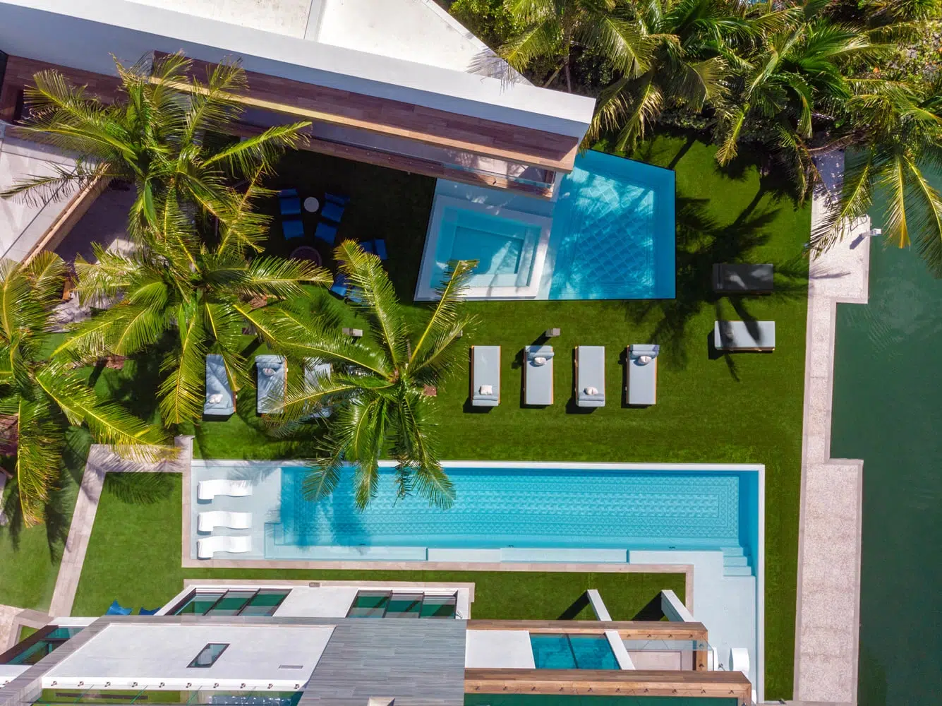 Professional Pool Cleaning in Royal Palm Beach FL