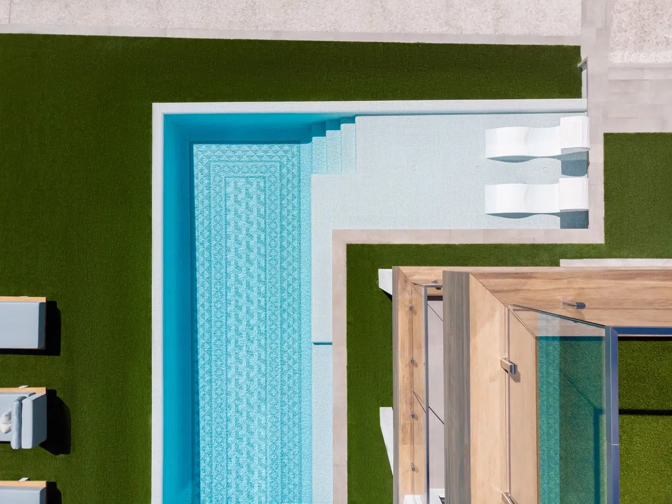 Professional Pool Cleaning in Royal Palm Beach FL